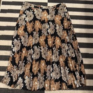 Express Black Midi A-line Skirt with Pleats and Sequins for Resort Wear